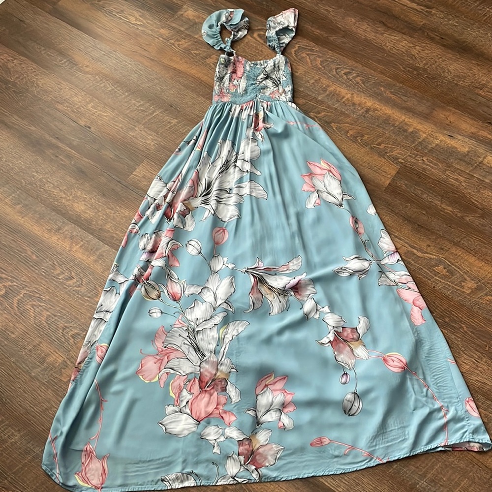 Plum Pretty Sugar Blue Floral Smocked Maxi Summer Dress - XS/S